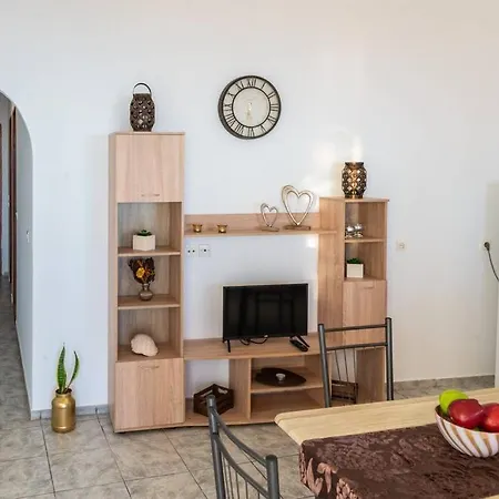 Tsampika's Beachfront House In Stegna Apartman *